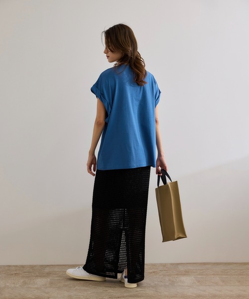 ROPE'（ロペ）の「ツイストフレンチスリーブTシャツ（Tシャツ/カットソー・レディース・ブラック/ブルー/ホワイト・FREE）」の18枚目の写真