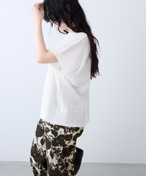 MICA&DEAL(マイカ&ディール)の「シアーハーフスリーブニット(ニット/セーター・レディース・ライトブルー/ホワイト/ベージュ/ネイビー・FREE)」の6枚目の写真