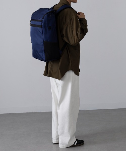 FORECAST（フォーキャスト）の「【FORECAST】バックパック リュックサック 30L 大容量 旅行 アウトドア キャンプ 通勤 通学 9125（バックパック/リュック・メンズ・ブラック/ネイビー・FREE）」の12枚目の写真