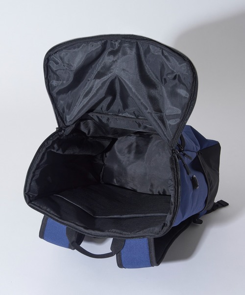 FORECAST（フォーキャスト）の「【FORECAST】バックパック リュックサック 30L 大容量 旅行 アウトドア キャンプ 通勤 通学 9125（バックパック/リュック・メンズ・ブラック/ネイビー・FREE）」の17枚目の写真