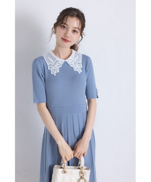 tocco closet(トッコ クローゼット)の「2WAYレース襟付きビジュー装飾プリーツニットワンピース(ワンピース・レディース・ブラック/グレイッシュブルー/ローズ・M)」の4枚目の写真