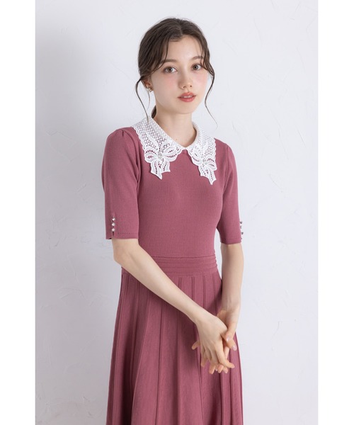 tocco closet(トッコ クローゼット)の「2WAYレース襟付きビジュー装飾プリーツニットワンピース(ワンピース・レディース・ブラック/グレイッシュブルー/ローズ・M)」の14枚目の写真