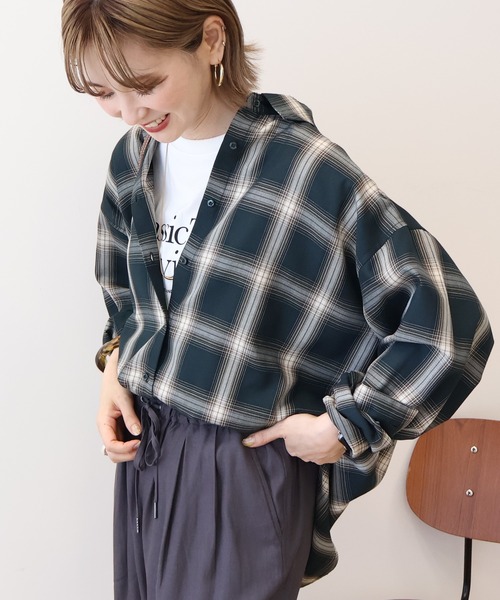 AMERICAN HOLIC（アメリカンホリック）の「イージーケアチェックシャツ【360°着こなしシャツ】（シャツ/ブラウス・レディース・アイボリー/ブラック/ブルー/ライトグレー/グリーン/オレンジ・M/L）」の5枚目の写真