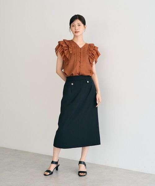 YECCA VECCA（イェッカヴェッカ）の「ラッフルVネックブラウス（シャツ/ブラウス・レディース・オレンジ/アイボリー/ブラック・FREE）」の22枚目の写真