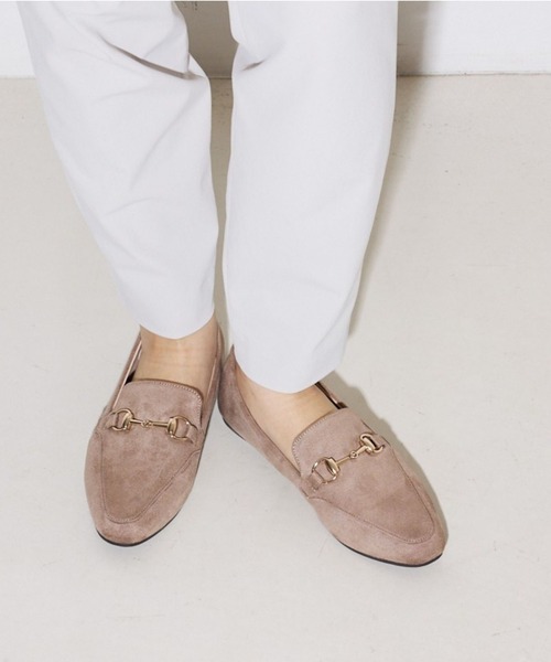 Au BANNISTER（オゥバニスター）の「【販売店舗限定】ビットローファー（ローファー・レディース・シルバー/ブラック/ダークブラウン/ベージュ・38/39/40/36/37/35）」の3枚目の写真