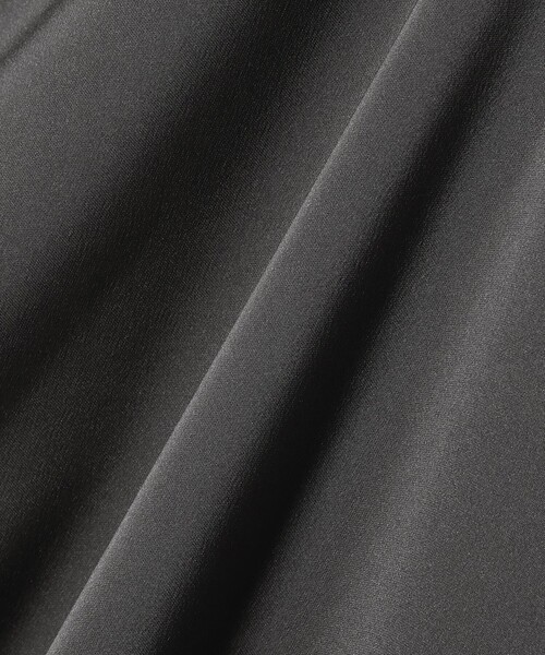 EFFE BEAMS(エッフェビームス)の「M・fil / サテン ドレープ ブラウス(シャツ/ブラウス・レディース・チャコールグレー・ONE SIZE)」の7枚目の写真