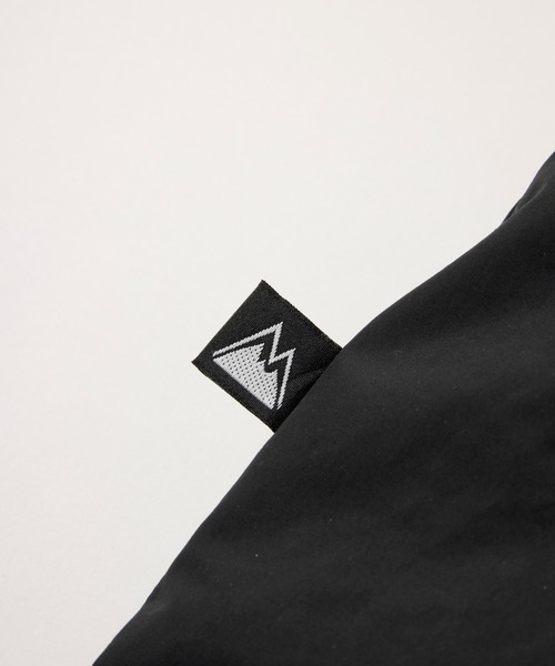 FIRST DOWN(ファーストダウン)の「ダウンジャケット パーカー FDUSA WRAP DOWN PARKA F942010(ダウンジャケット/コート・メンズ・ホワイト/ダークグレー/ブラック・M/LL/L)」の8枚目の写真