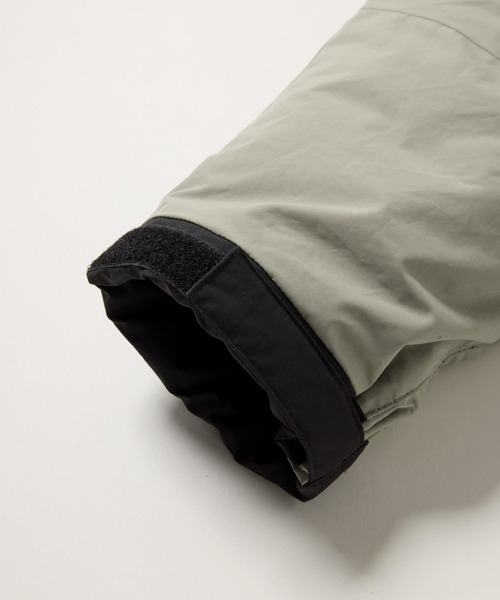 FIRST DOWN(ファーストダウン)の「ダウンジャケット パーカー FDUSA WRAP DOWN PARKA F942010(ダウンジャケット/コート・メンズ・ホワイト/ダークグレー/ブラック・M/LL/L)」の9枚目の写真