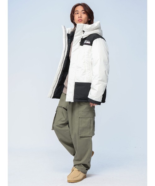 FIRST DOWN(ファーストダウン)の「ダウンジャケット パーカー FDUSA WRAP DOWN PARKA F942010(ダウンジャケット/コート・メンズ・ホワイト/ダークグレー/ブラック・M/LL/L)」の16枚目の写真