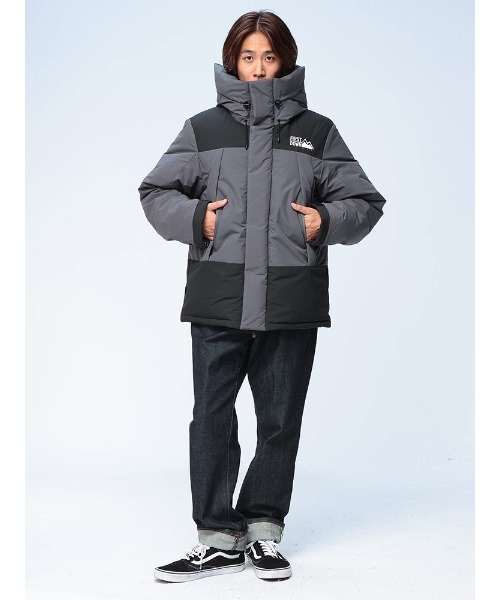 FIRST DOWN(ファーストダウン)の「ダウンジャケット パーカー FDUSA WRAP DOWN PARKA F942010(ダウンジャケット/コート・メンズ・ホワイト/ダークグレー/ブラック・M/LL/L)」の18枚目の写真