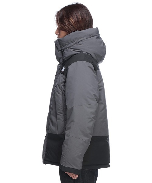 FIRST DOWN(ファーストダウン)の「ダウンジャケット パーカー FDUSA WRAP DOWN PARKA F942010(ダウンジャケット/コート・メンズ・ホワイト/ダークグレー/ブラック・M/LL/L)」の22枚目の写真