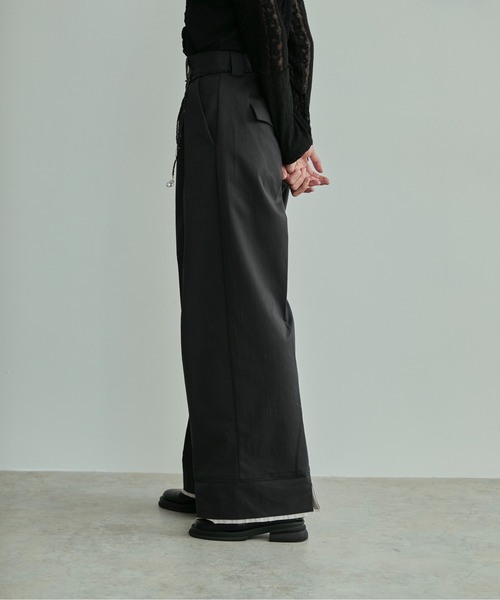 LOSCa(ロスカ)の「バイカラーハーフアップワイドパンツ(スラックス・レディース・グレイッシュベージュ/ボルドー/チャコールグレー・M/S)」の8枚目の写真