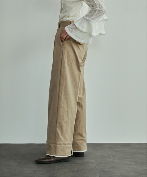 LOSCa(ロスカ)の「バイカラーハーフアップワイドパンツ(スラックス・レディース・グレイッシュベージュ/ボルドー/チャコールグレー・M/S)」の12枚目の写真