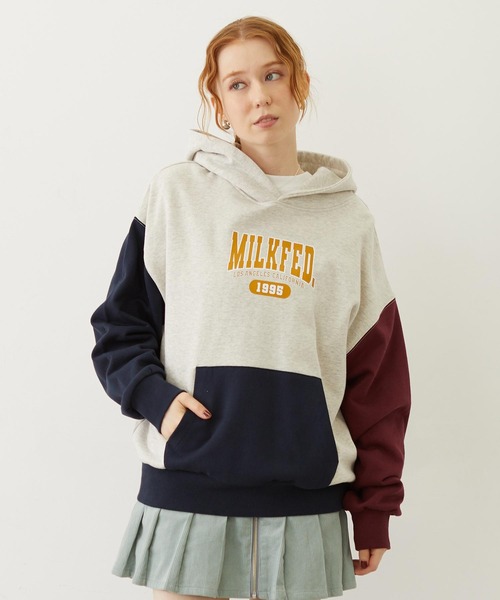 MILKFED.(ミルクフェド)の「COLOR BLOCK SWEAT HOODIE(パーカー・レディース・ライトブルー/ブラック/オートミール・M/L)」の3枚目の写真