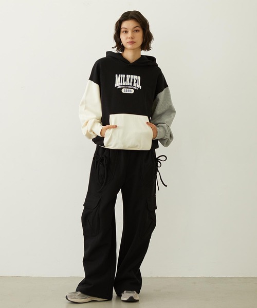 MILKFED.(ミルクフェド)の「COLOR BLOCK SWEAT HOODIE(パーカー・レディース・ライトブルー/ブラック/オートミール・M/L)」の16枚目の写真