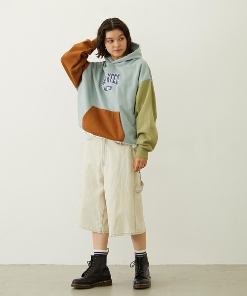MILKFED.(ミルクフェド)の「COLOR BLOCK SWEAT HOODIE(パーカー・レディース・ライトブルー/ブラック/オートミール・M/L)」の20枚目の写真