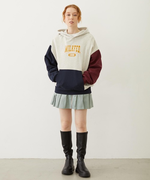 MILKFED.(ミルクフェド)の「COLOR BLOCK SWEAT HOODIE(パーカー・レディース・ライトブルー/ブラック/オートミール・M/L)」の8枚目の写真