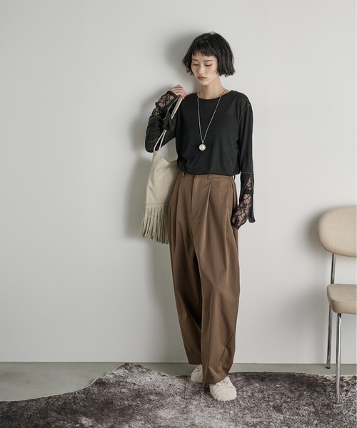 THE YOn(ザヨン)の「フリンジフェイクスウェードバッグ(ショルダーバッグ・レディース・ブラウン/ピンク/ブラック/ナチュラル・FREE)」の8枚目の写真