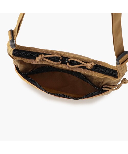 BRIEFING（ブリーフィング）の「【BRIEFING GOLF／ブリーフィングゴルフ】 LIGHT SACOCHE RC（ショルダーバッグ・メンズ・ブラック/ブラウン系その他・FREE）」の8枚目の写真