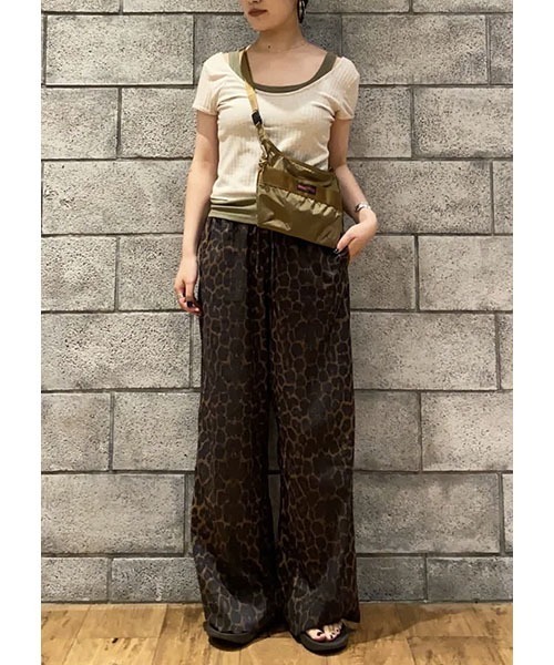 BRIEFING（ブリーフィング）の「【BRIEFING GOLF／ブリーフィングゴルフ】 LIGHT SACOCHE RC（ショルダーバッグ・メンズ・ブラック/ブラウン系その他・FREE）」の3枚目の写真