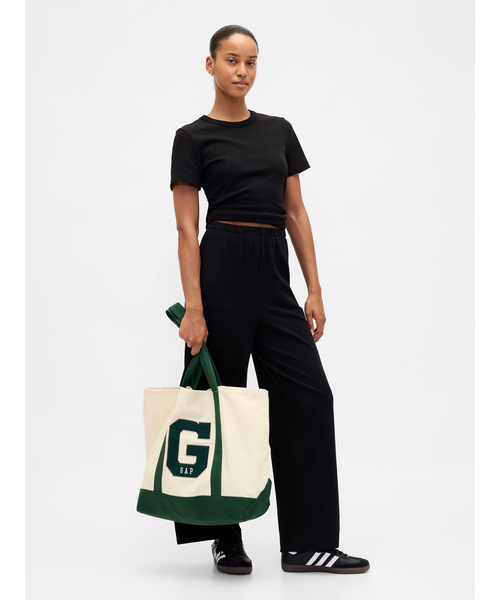 GAP(ギャップ)の「バーシティgapロゴ トートバッグ(トートバッグ・レディース・ネイビー/ベージュ・ONE SIZE)」の6枚目の写真