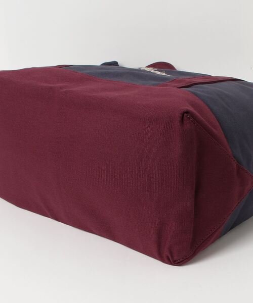 GAP(ギャップ)の「バーシティgapロゴ トートバッグ(トートバッグ・レディース・ネイビー/ベージュ・ONE SIZE)」の8枚目の写真