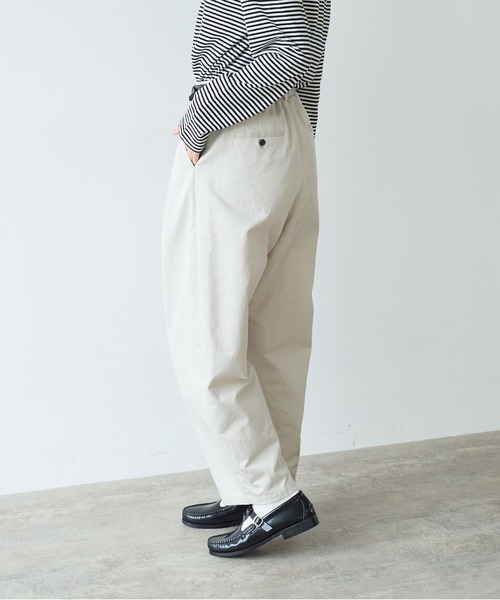 bulle de savon（ビュルデサボン）の「《early spring》チノクロス mini tuck パンツ（チノパンツ・レディース・ブラック/オフホワイト・FREE）」の7枚目の写真
