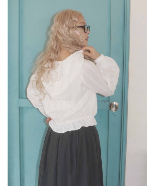 WC(ダブル シー)の「《秋冬新作★》フリルフードシャツ(シャツ/ブラウス・レディース・ブラウン/ホワイト・FREE)」の6枚目の写真