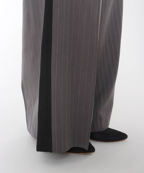 Jines（ジネス）の「サスペンダー付ストライプパンツ（その他パンツ・レディース・ブラック/グレー・38）」の13枚目の写真