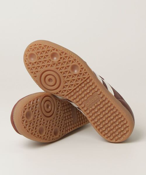 adidas（アディダス）の「サンバOG / Samba OG Shoes / アディダスオリジナルス adidas Originals（スニーカー・メンズ・ブラウン系その他/ブラウン・29.0cm/28.5cm/28.0cm/27.5cm/26.0cm/25.5cm/25.0cm/23.0cm/22.5cm/22.0cm/27.0cm/26.5cm/24.5cm/24.0cm/23.5cm）」の3枚目の写真