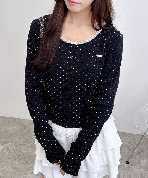 INGNI（イング）の「ヘンリーネックレース付プレートロゴ長袖リブドットトップス（Tシャツ/カットソー・レディース・ブラック×ホワイト/ホワイト×ブラック・M）」の11枚目の写真