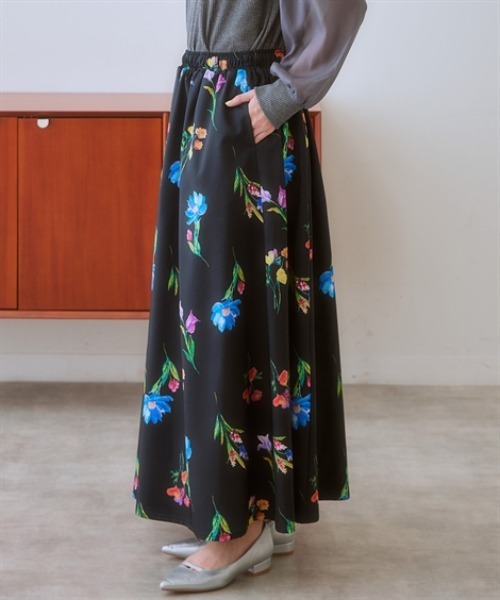 nissen(ニッセン)の「大柄プリントマキシ丈スカート(スカート・レディース・ブラック系2/ブラック系1・S/M/L/LL)」の9枚目の写真