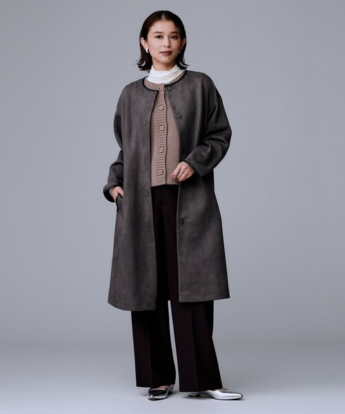 UNTITLED(アンタイトル)の「【洗える/軽羽織り】マシュマロタッチ スエード調コート(ノーカラーコート・レディース・ナチュラル/チャコールグレー/ブラウン系その他・48/44/04/03/02/01/00)」の9枚目の写真