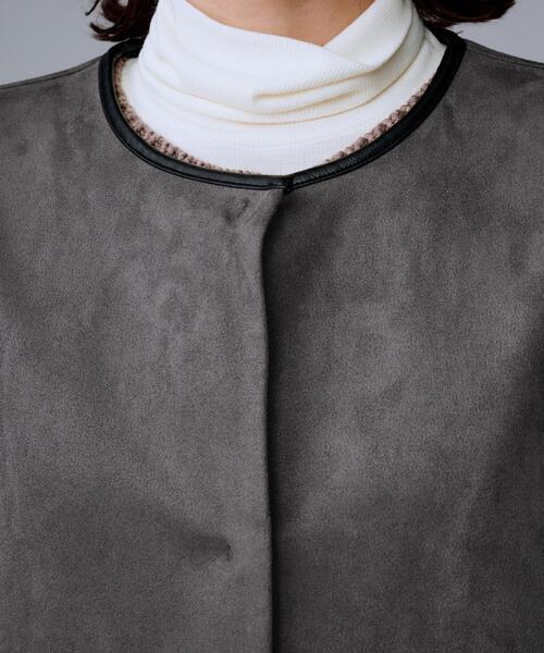 UNTITLED(アンタイトル)の「【洗える/軽羽織り】マシュマロタッチ スエード調コート(ノーカラーコート・レディース・ナチュラル/チャコールグレー/ブラウン系その他・48/44/04/03/02/01/00)」の11枚目の写真