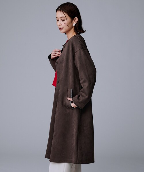 UNTITLED(アンタイトル)の「【洗える/軽羽織り】マシュマロタッチ スエード調コート(ノーカラーコート・レディース・ナチュラル/チャコールグレー/ブラウン系その他・48/44/04/03/02/01/00)」の16枚目の写真