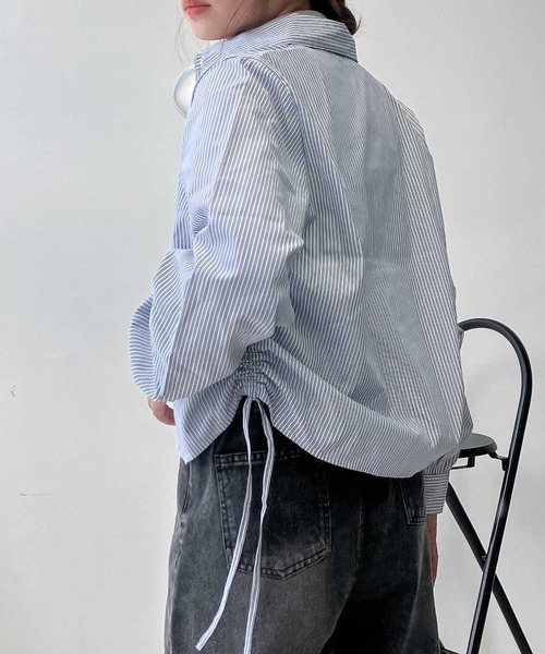 AS KNOW AS plus(アズノゥアズプラス)の「♪アソートデザイン サイドドロストリボンシャツ(シャツ/ブラウス・レディース・サックスブルー/ブラック系/アイボリー系・FREE)」の3枚目の写真