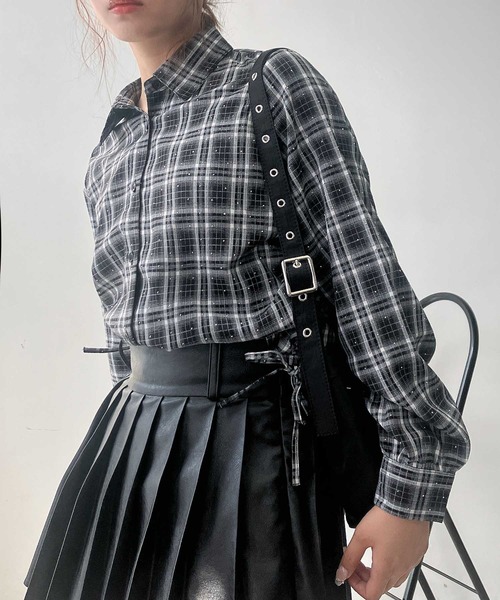 AS KNOW AS plus(アズノゥアズプラス)の「♪アソートデザイン サイドドロストリボンシャツ(シャツ/ブラウス・レディース・サックスブルー/ブラック系/アイボリー系・FREE)」の4枚目の写真