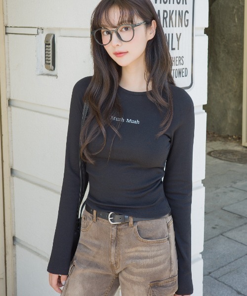 muahmuah(ムーアムーア)の「A'GEM/9 × .kom 『muah muah/ムーアムーア』 SOFT RAGLAN NAPPING T-SHIRT/ラグラン 起毛長袖Tシャツ(Tシャツ/カットソー・レディース・ホワイト/ブルー/ブラック/グレー・FREE)」の9枚目の写真
