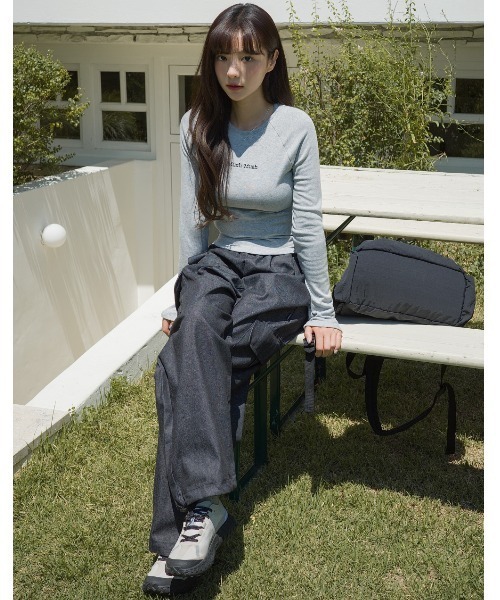 muahmuah(ムーアムーア)の「A'GEM/9 × .kom 『muah muah/ムーアムーア』 SOFT RAGLAN NAPPING T-SHIRT/ラグラン 起毛長袖Tシャツ(Tシャツ/カットソー・レディース・ホワイト/ブルー/ブラック/グレー・FREE)」の8枚目の写真