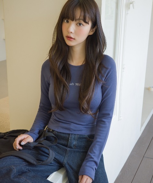 muahmuah(ムーアムーア)の「A'GEM/9 × .kom 『muah muah/ムーアムーア』 SOFT RAGLAN NAPPING T-SHIRT/ラグラン 起毛長袖Tシャツ(Tシャツ/カットソー・レディース・ホワイト/ブルー/ブラック/グレー・FREE)」の10枚目の写真