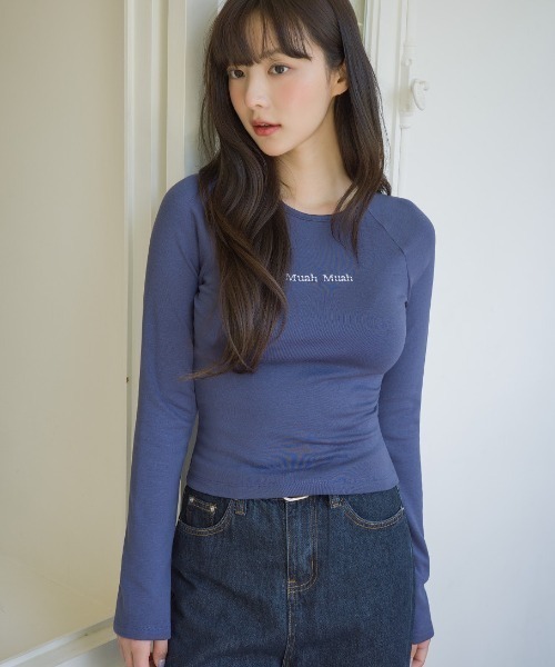 muahmuah(ムーアムーア)の「A'GEM/9 × .kom 『muah muah/ムーアムーア』 SOFT RAGLAN NAPPING T-SHIRT/ラグラン 起毛長袖Tシャツ(Tシャツ/カットソー・レディース・ホワイト/ブルー/ブラック/グレー・FREE)」の19枚目の写真