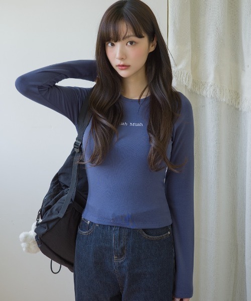 muahmuah(ムーアムーア)の「A'GEM/9 × .kom 『muah muah/ムーアムーア』 SOFT RAGLAN NAPPING T-SHIRT/ラグラン 起毛長袖Tシャツ(Tシャツ/カットソー・レディース・ホワイト/ブルー/ブラック/グレー・FREE)」の17枚目の写真