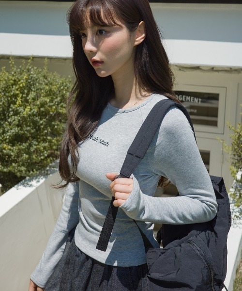 muahmuah(ムーアムーア)の「A'GEM/9 × .kom 『muah muah/ムーアムーア』 SOFT RAGLAN NAPPING T-SHIRT/ラグラン 起毛長袖Tシャツ(Tシャツ/カットソー・レディース・ホワイト/ブルー/ブラック/グレー・FREE)」の6枚目の写真