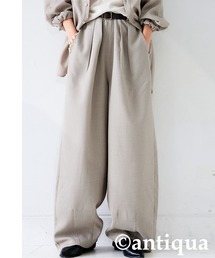 タックワイドパンツ