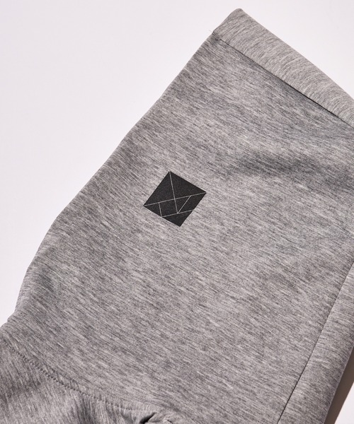 TANGRAM（タングラム）の「ZOZOTOWN限定 LINE PUZZLE ACTIVE KNIT HOODIE（パーカー・メンズ・ブラック/ネイビー/グレー・M/L/XL）」の4枚目の写真