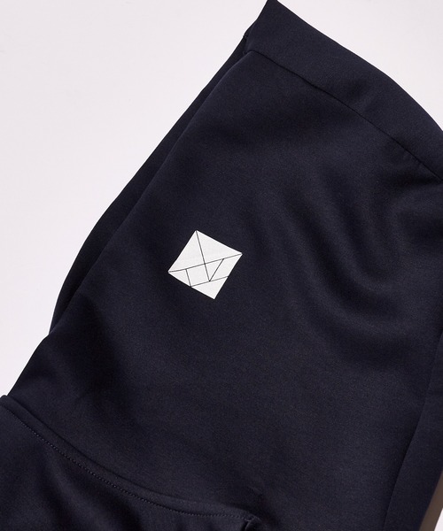 TANGRAM（タングラム）の「ZOZOTOWN限定 LINE PUZZLE ACTIVE KNIT HOODIE（パーカー・メンズ・ブラック/ネイビー/グレー・M/L/XL）」の5枚目の写真