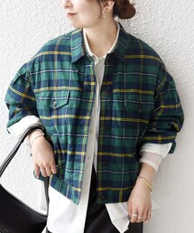 シャツジャケット」に該当するグリーン・カーキ/緑色系の