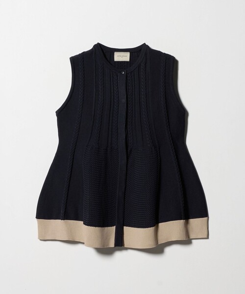 UNITED ARROWS（ユナイテッドアローズ）の「ケーブル ペプラム ノースリーブ ニット ベスト ‐ウォッシャブル‐（ベスト・レディース・ダークグレー/ネイビー/ベージュ・FREE）」の8枚目の写真