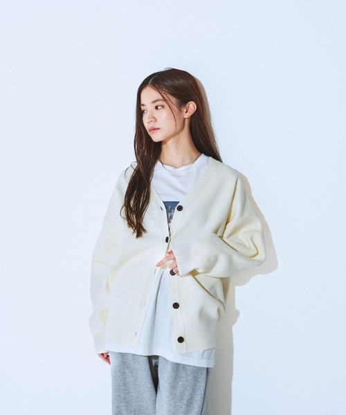 JEANASIS（ジーナシス）の「アソートレトログラフィックプリントロンTEE/608897（Tシャツ/カットソー・レディース・ダークグリーン/ホワイト×ブルー/ホワイト系その他・FREE）」の6枚目の写真