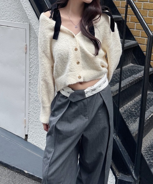 nemne store(ネンネストア)の「肩リボンカーディガン(カーディガン/ボレロ・レディース・ブラック/アイボリー・フリー)」の6枚目の写真
